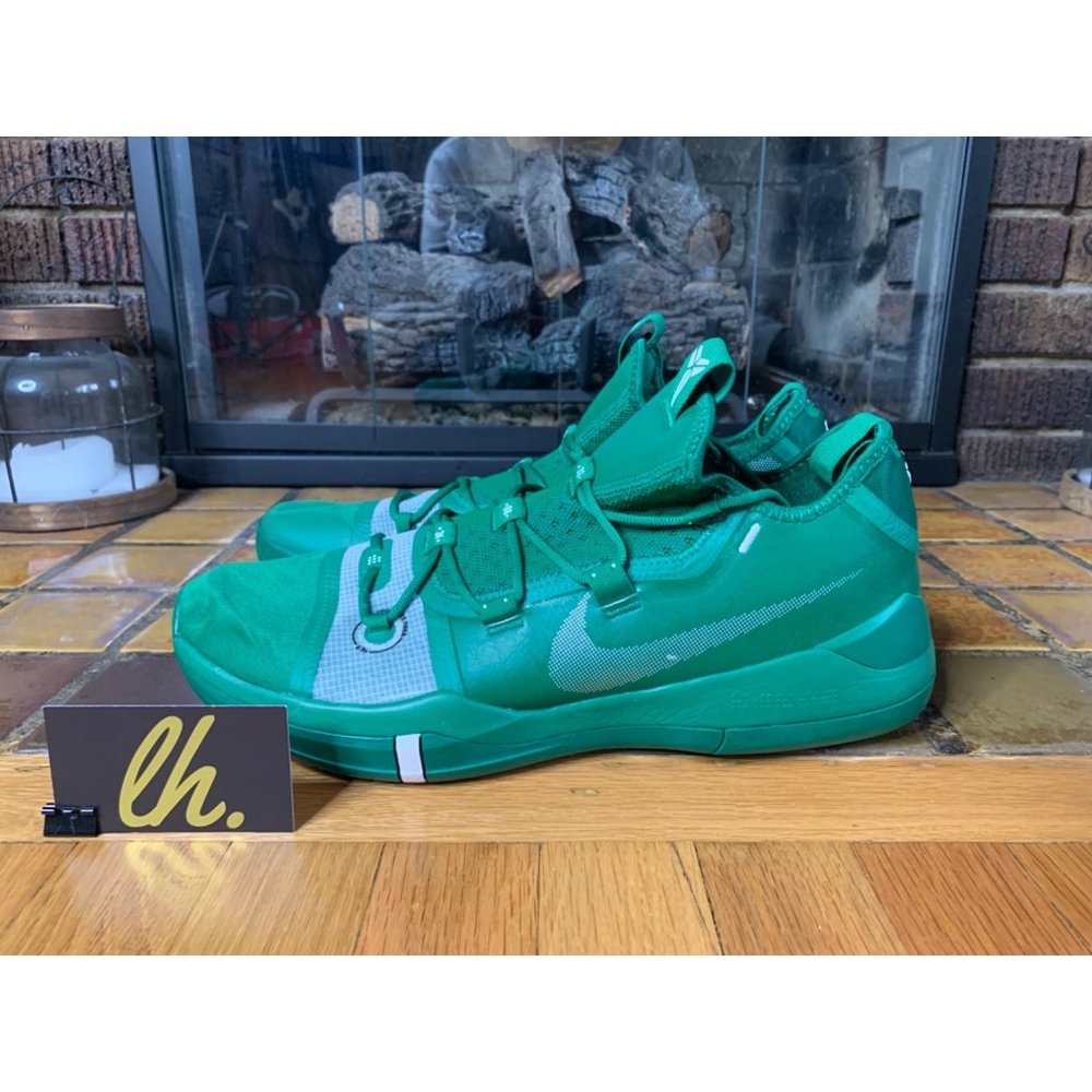 Size 15.5 Nike Kobe A.D. Exodus TB “Clover” Athletic Basketball Sneakers AT3874-